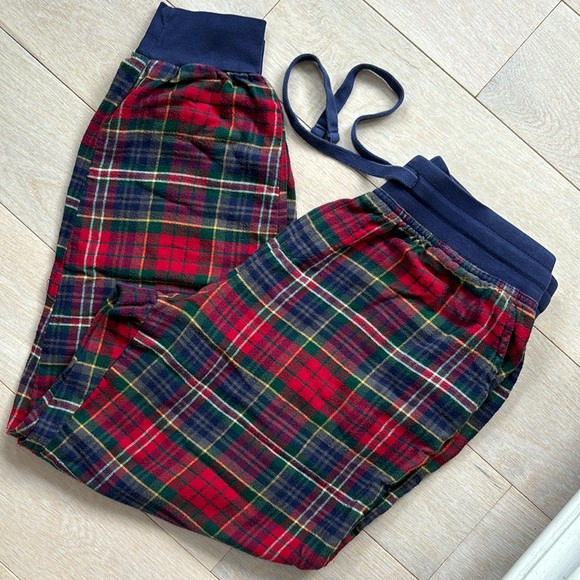 American Eagle Outfitters Other - American Eagle flannel pajama joggers